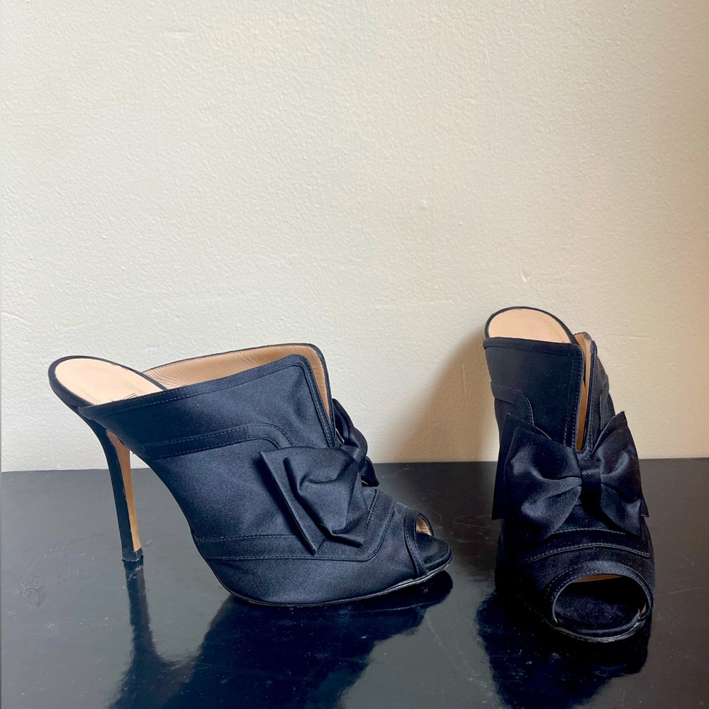 Vintage Oscar De La Renta Black Satin Heels with Bow size 39/8